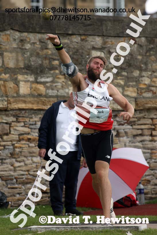 Senior mens shot putt, EAP International Combined Events, Hexham Northumberland. Photo: David T. Hewitson/Sports for All Pics